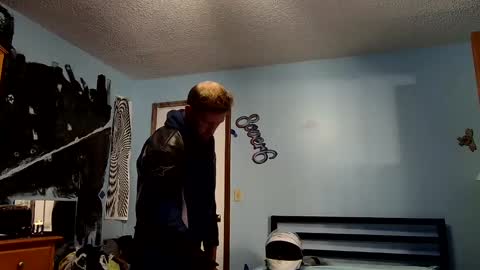 Snapshot of 9_25 chatting on 12.07.24 8over6 online show from 12.07.24