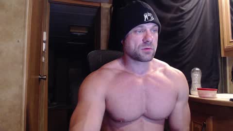 Snapshot of 9fat_inches chatting on 12.05.24 9 fat inches online show from 12.05.24