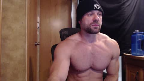 Snapshot of 9fat_inches chatting on 12.13.24 9 fat inches online show from 12.13.24