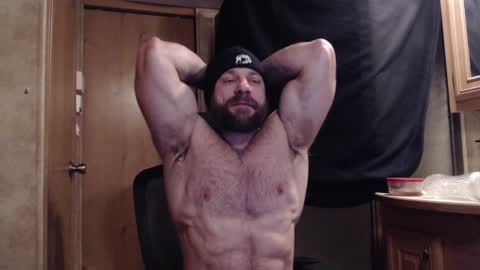 Snapshot of 9fat_inches chatting on 01.23.25 9 fat inches online show from 01.23.25