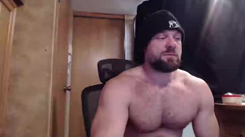 Snapshot of 9fat_inches chatting on 02.12.25 9 fat inches online show from 02.12.25