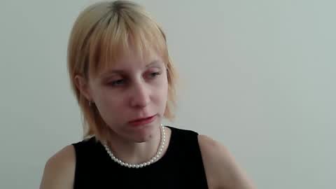 Snapshot of _abbby chatting on 09.14.25 Abby online show from 09.14.25