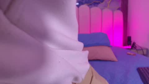 Snapshot of _abby_rouss chatting on 02.28.26 abby rouss online show from 02.28.26