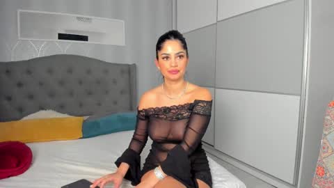 Snapshot of _adelle chatting on 02.12.26 Adelle online show from 02.12.26