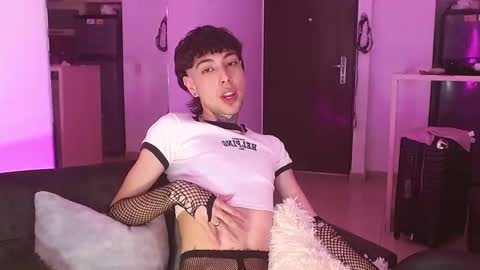 Snapshot of _alexblunt_ chatting on 12.12.24 _alexblunt_ online show from 12.12.24