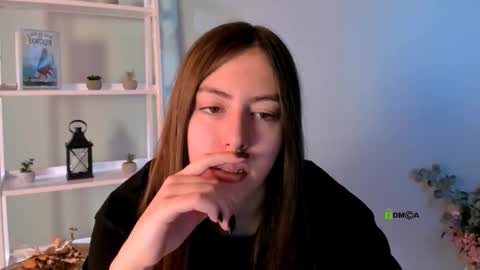 _alice_smith__ online show from 10.19.25