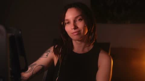 Snapshot of _alicemorrison_ chatting on 06.28.26 Alice Morrison Mistress Datura online show from 06.28.26