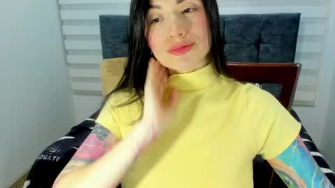 Snapshot of _aliice_1 chatting on 12.16.24 Alice online show from 12.16.24