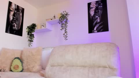 Karo online show from 01.11.25