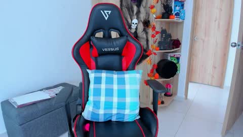 AMANDA online show from 10.23.25