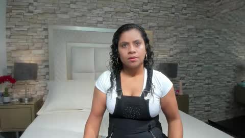 Snapshot of _amber__rose chatting on 02.23.26 A M B E R online show from 02.23.26