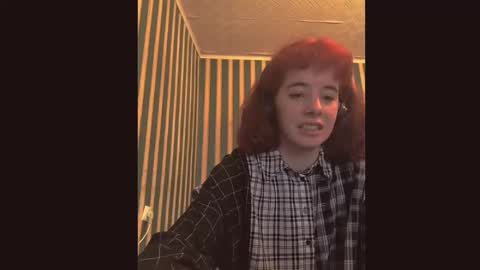 Snapshot of _amber_doll_ chatting on 11.05.25 Amber online show from 11.05.25