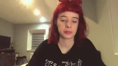 Snapshot of _amber_doll_ chatting on 11.22.25 Amber online show from 11.22.25