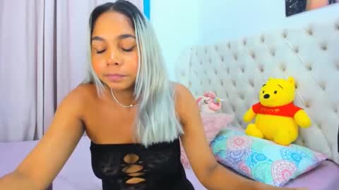 Analia online show from 02.06.25