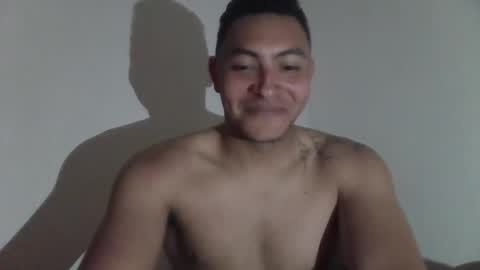 Snapshot of _ander_wolf_ chatting on 10.10.25 _ander_wolf_ online show from 10.10.25