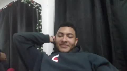 Snapshot of _ander_wolf_ chatting on 11.27.25 _ander_wolf_ online show from 11.27.25