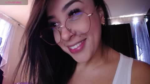 Snapshot of _andrea_gomez1 chatting on 04.23.26 andrea online show from 04.23.26