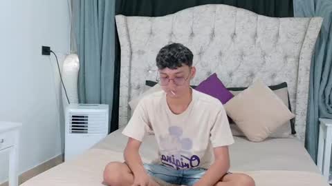 Snapshot of _andrew_williams chatting on 12.13.24 Andres online show from 12.13.24