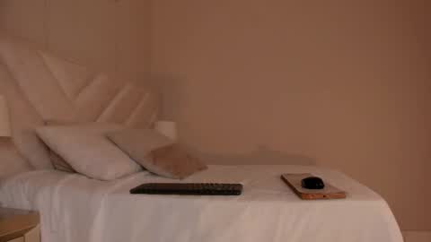 Snapshot of _angela_x chatting on 06.12.26 ngela online show from 06.12.26