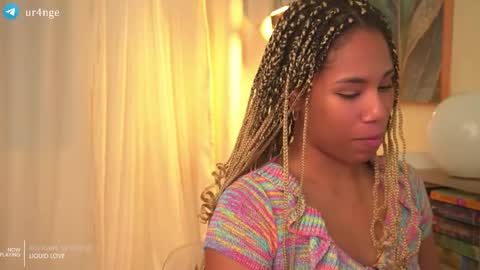 Snapshot of _angeleyes chatting on 11.08.25 Angie - online show from 11.08.25