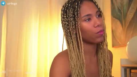 Snapshot of _angeleyes chatting on 11.09.25 Angie - online show from 11.09.25