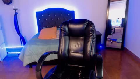 Anne online show from 12.17.24