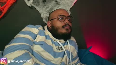 Annie Andrick online show from 10.24.25