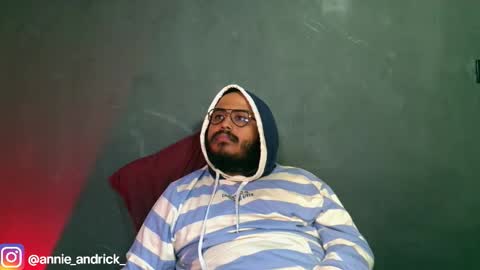 Annie Andrick online show from 11.10.25