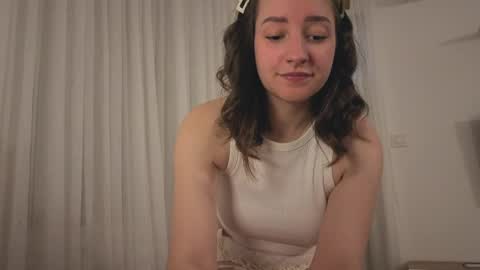 Anna online show from 04.07.26