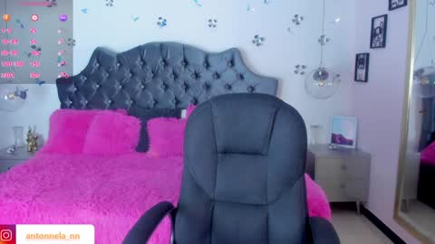 antonnela online show from 02.06.25