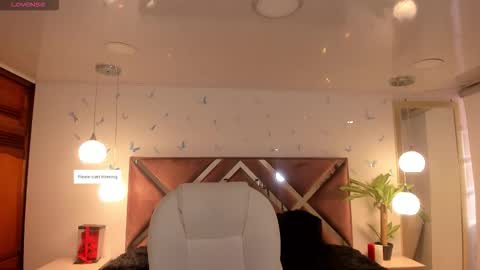 antonnela online show from 09.20.25