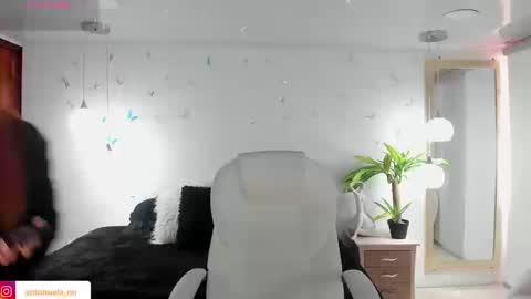 antonnela online show from 03.17.26