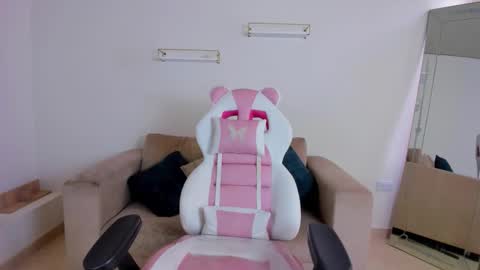    online show from 12.20.25