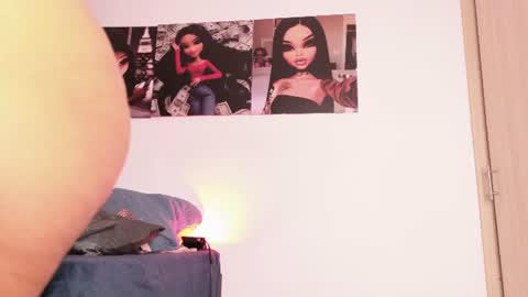 Snapshot of _ariana_lopez_ chatting on 07.07.26 Ariana online show from 07.07.26