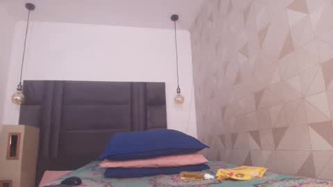 Arlet online show from 02.25.25