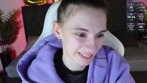 _ash_leyy_ online show from 12.21.25