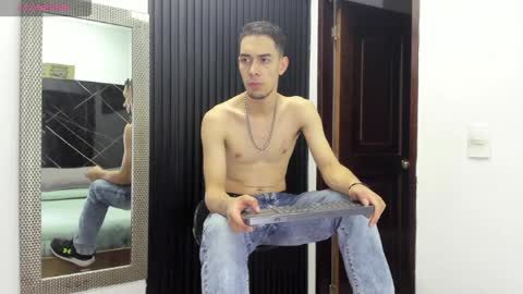 Snapshot of _axel_09 chatting on 05.23.26 _axel_09 online show from 05.23.26