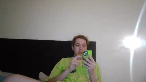 Snapshot of _bbyboy chatting on 11.09.25 bbyboy online show from 11.09.25