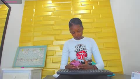 Snapshot of _becky__ chatting on 12.13.24 Becky online show from 12.13.24