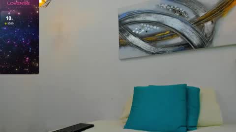 Snapshot of _becky__ chatting on 12.17.24 Becky online show from 12.17.24