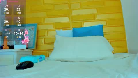 Snapshot of _becky__ chatting on 01.21.25 Becky online show from 01.21.25