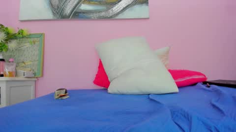 Snapshot of _becky__ chatting on 02.22.25 Becky online show from 02.22.25