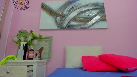 Snapshot of _becky__ chatting on 02.25.25 Becky online show from 02.25.25