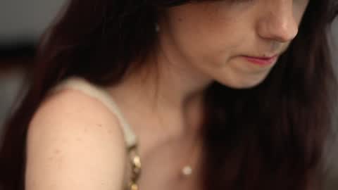 Snapshot of _blackbee_ chatting on 11.22.25 Lili online show from 11.22.25