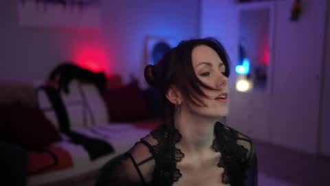 Snapshot of _blackbee_ chatting on 02.09.26 Lili online show from 02.09.26