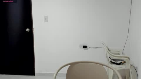 Snapshot of _blairwest_ chatting on 09.26.25 _blairwest_ online show from 09.26.25
