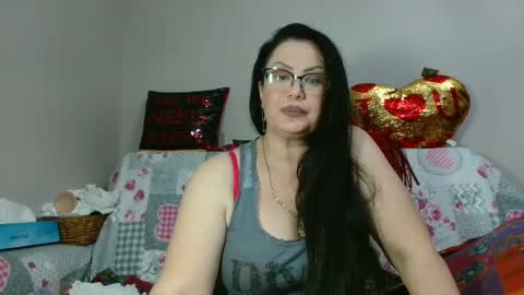 Snapshot of _blue__butterfly_ chatting on 12.05.24 KHALEESI online show from 12.05.24