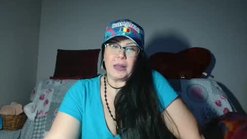 Snapshot of _blue__butterfly_ chatting on 12.28.24 KHALEESI online show from 12.28.24