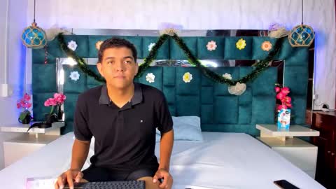 _bonnyandclyde online show from 12.19.25