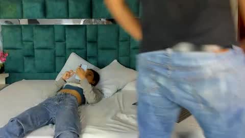 _bonnyandclyde online show from 04.09.26